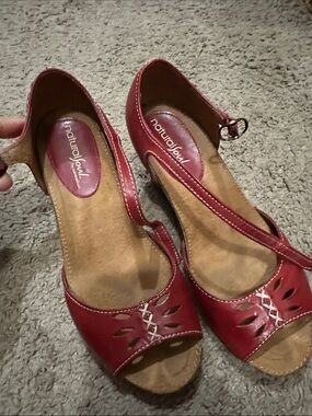 Natural Soul by Naturalizer Red Leather Peep-Toe Wedge Sandals